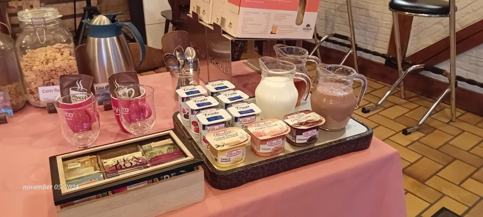 Dikke Vriend , Herberg & Taverne Chiny Ngoại thất bức ảnh